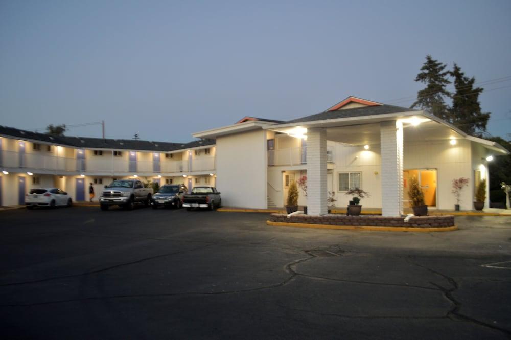 Motel 6 Pendleton, Or - West ภายนอก รูปภาพ