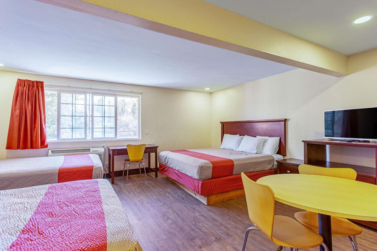 Motel 6 Pendleton, Or - West ภายนอก รูปภาพ