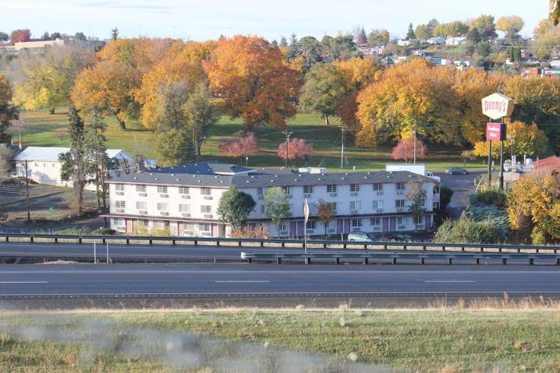 Motel 6 Pendleton, Or - West ภายนอก รูปภาพ