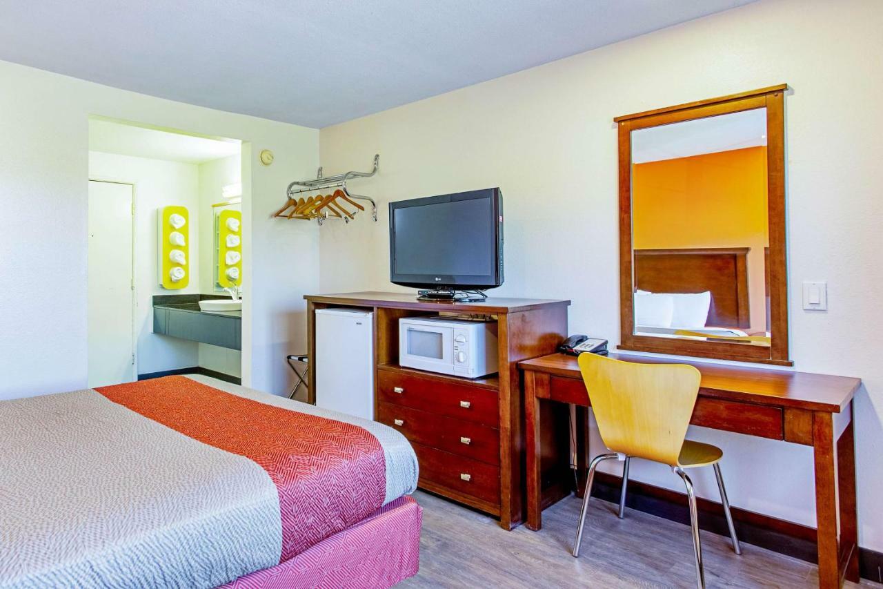 Motel 6 Pendleton, Or - West ภายนอก รูปภาพ